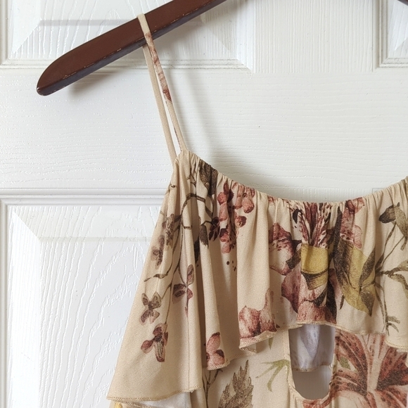 Chaser Heirloom Woven Floral Vented Ruffle Peplum Hem Camisole Tank Top Beige M - Picture 3 of 12